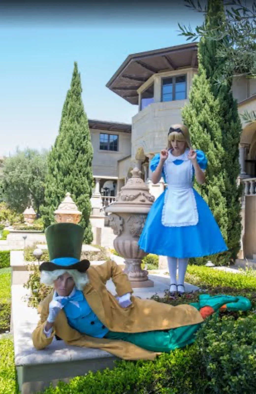 Mad Scientist – Wonderland party character in San Diego